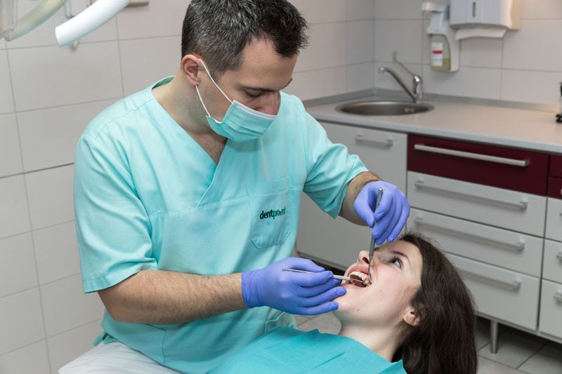 A fogászati csonptótlás tapasztalatok szerint a dentinalapú csontpótlás a csontképződés elősegítése szempontjából ideális.