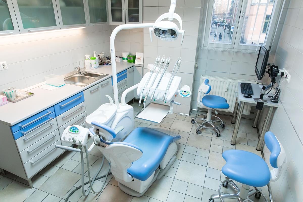 Szájzár kezelésére is alkalmas rendelő, Dentpoint Centrum
