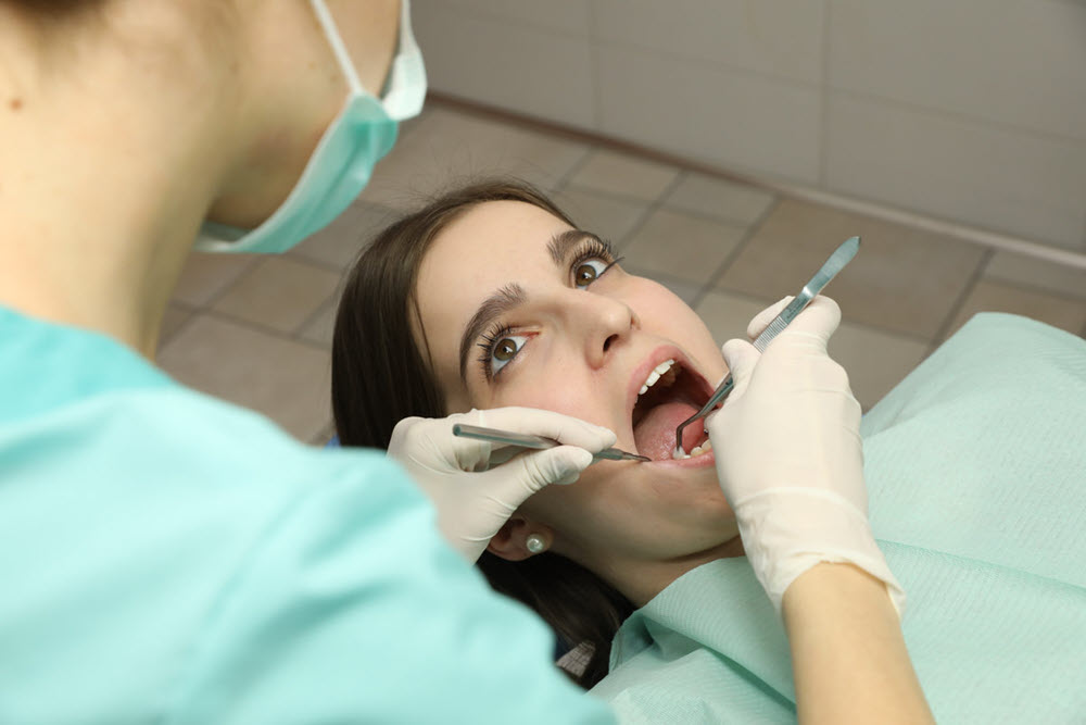 A fogfájás csillapítása otthon csak átmenetileg lehetséges.