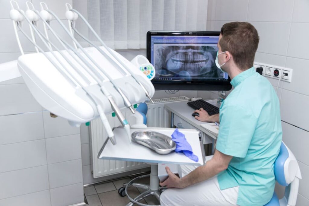 mivel foglalkozik a parodontológus?